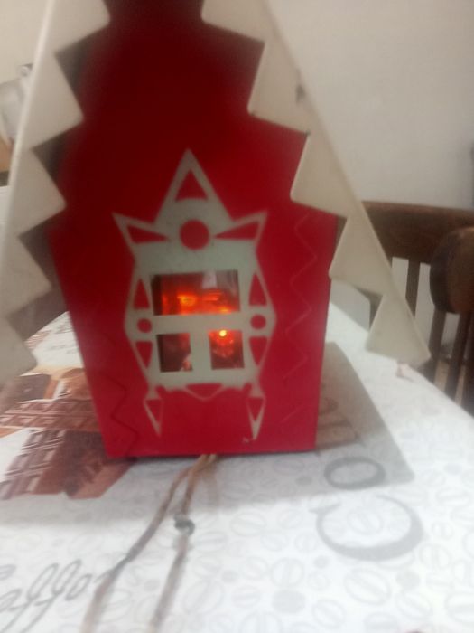 Продам домик для гирлянды.