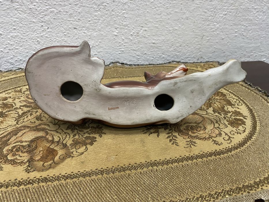 Немско порцеланово куче с маркировка