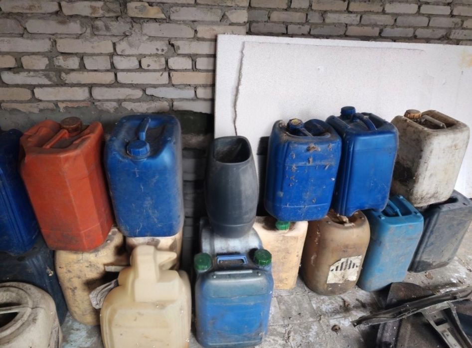 Канистры ПЛАСтмассовые!