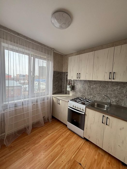 Продам 2 ух.комн кв район Абди Компани