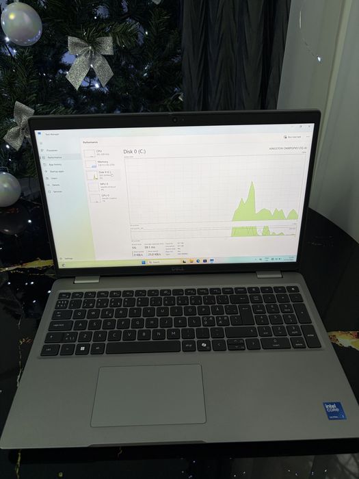 Vand Laptop Dell Precision Workstation 3591 ultra 7 165H