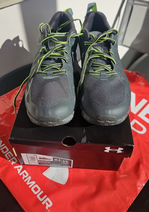 Маратонки UndeR ArmouR