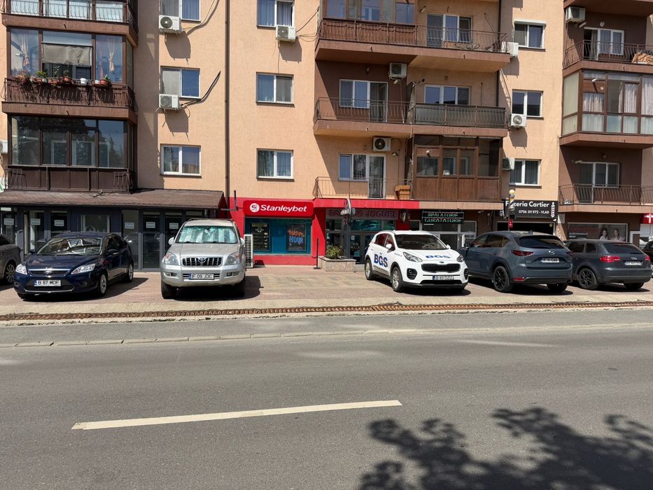 Inchiriez Spatiu Comercial Militari Residence, comuna Chiajna , strada Rezervelor,pozitie excelenta.