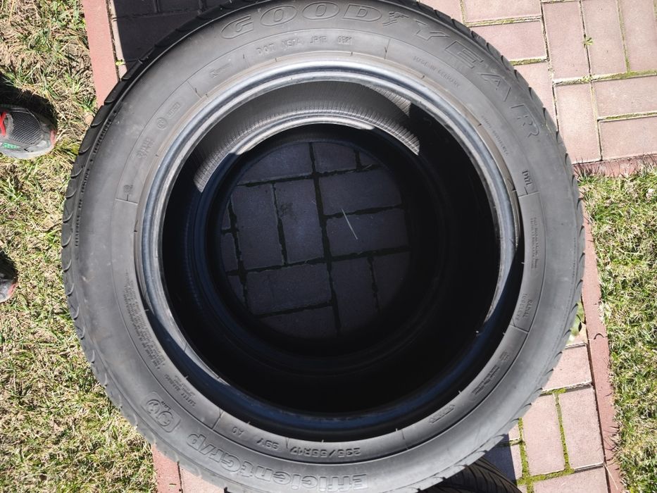 235 55 R17 anvelope vara