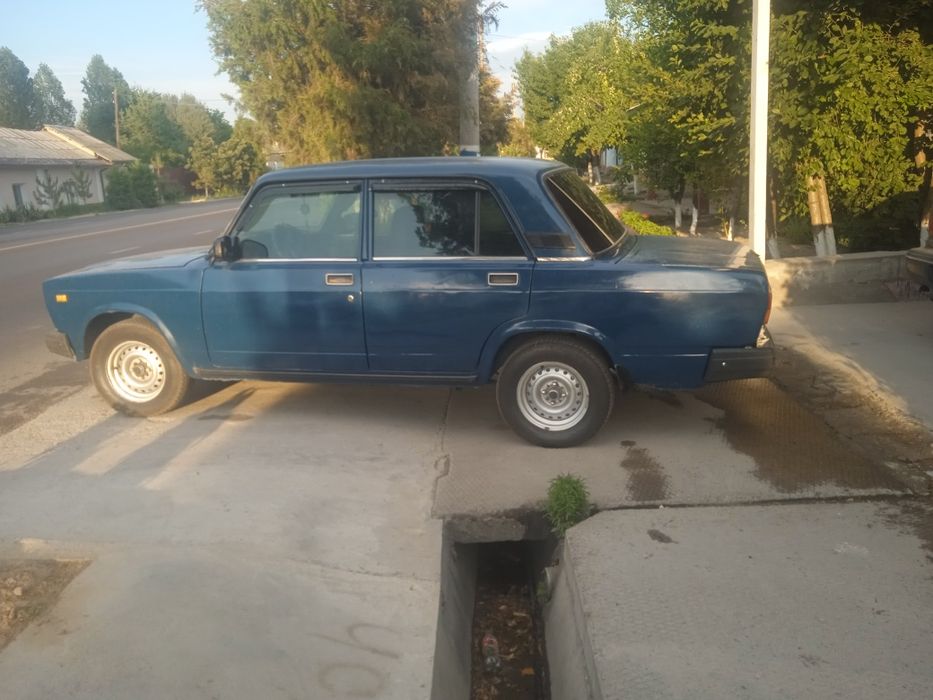 Vaz 2107 sotiladi xolati yaxshi