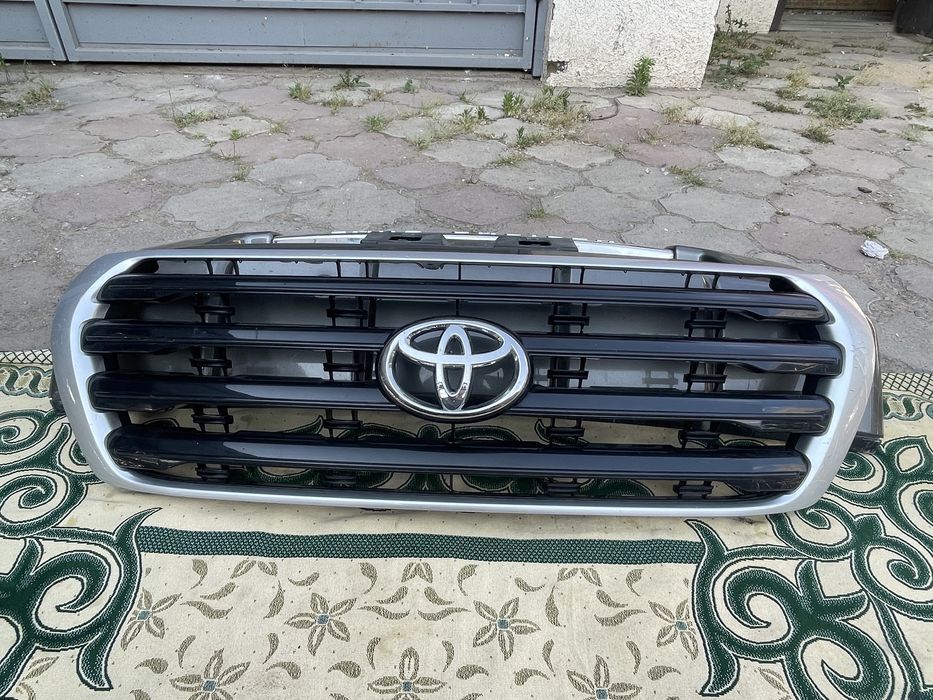 Решетка на бампер для land cruiser 200