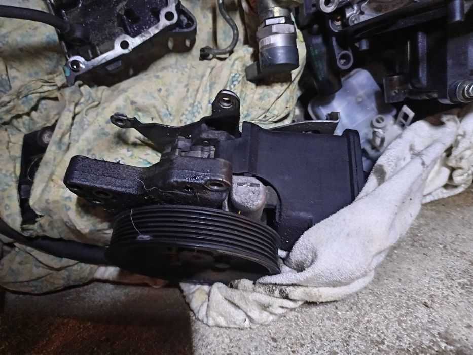 Хидравлична помпа за бмв е46 320д