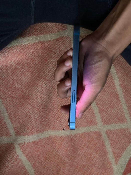 13 айфон 256 гбб. Срочна