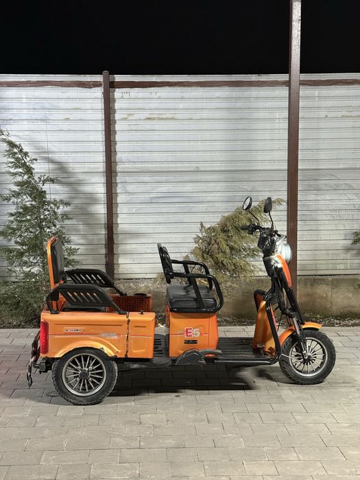 Элетро трицикл болшой
