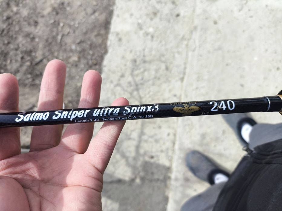 Продам спиннинг 2.4м