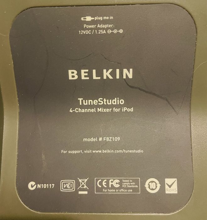 Belkin TuneStudio миксер и рекордър F8Z109