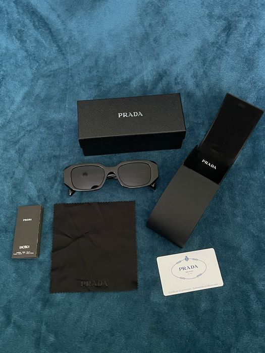 Ochelari de soare prada