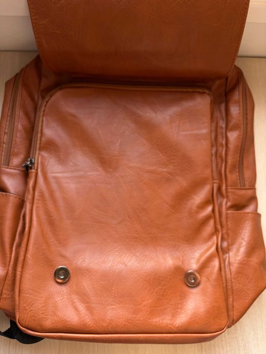 Продавам нова мъжка раница