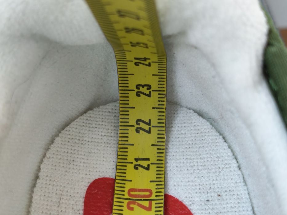 New Balance 327 verde cu logo bleumarin mărimea 37 noi originali