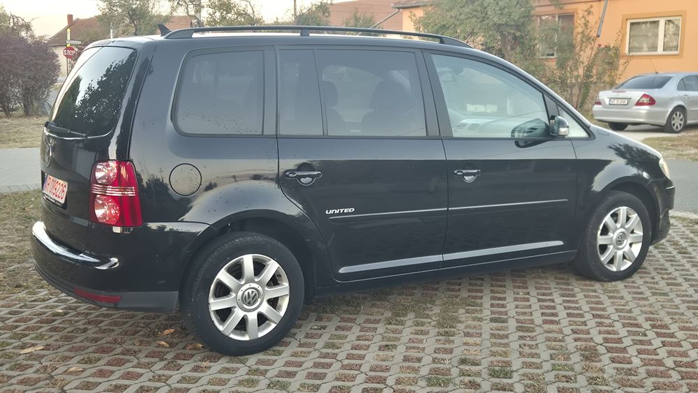VOLKSWAGEN Touran 2009 — imagine 3