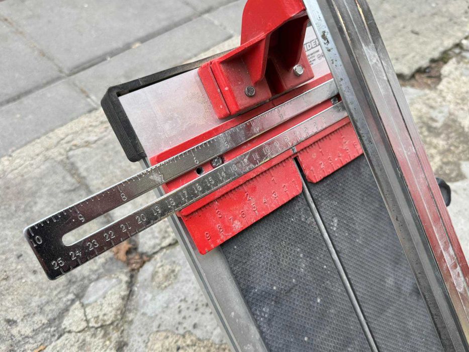 Професионална машина за плочки RAIDER RD-TC18, 100 см