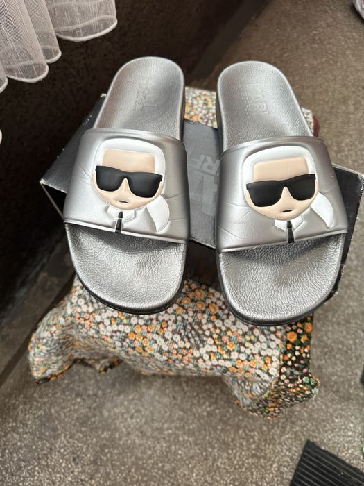 Șlapi originali Kondo Ikonik de la Karl Lagerfeld