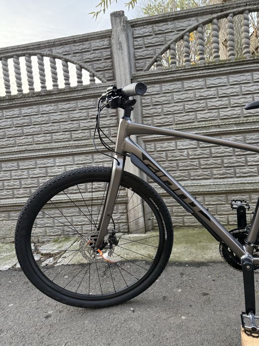 Vand bicicleta Giant ToughRoad noua!