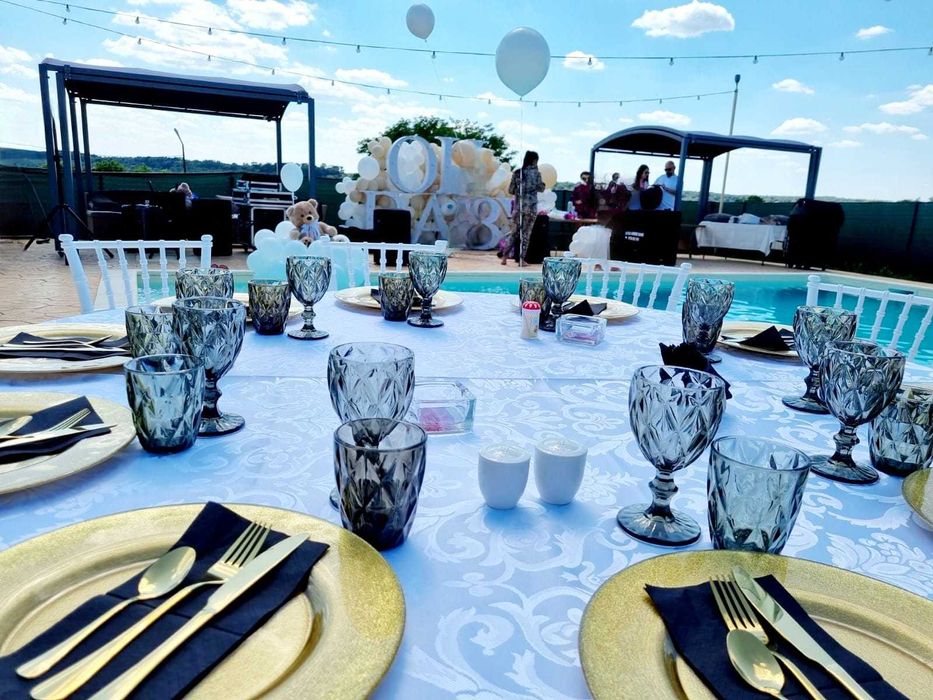 Vila/Locatie petreceri/evenimente~cununii~botezuri~aniversari~majorate