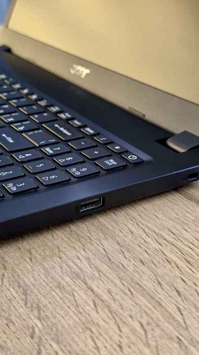Ноутбук для учебы и работы Acer Aspire 3 / в отличном состоянии