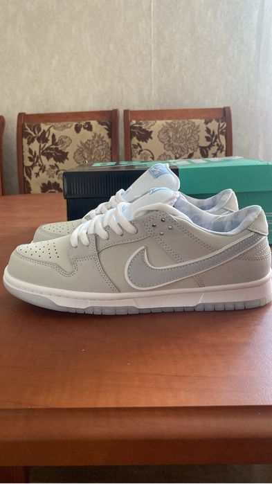 Продам новые кроссовки Nike