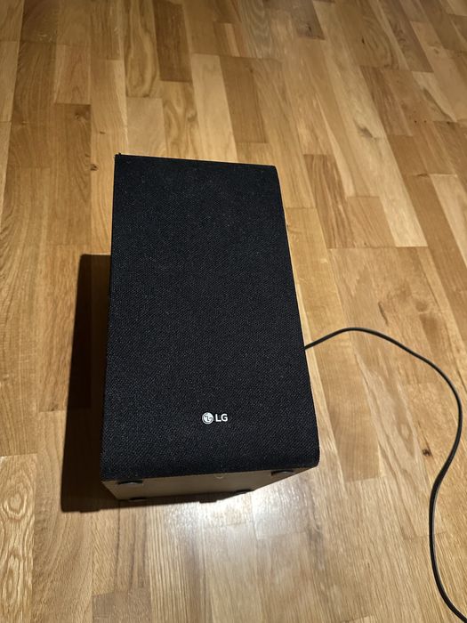 Vand boxa LG folosita