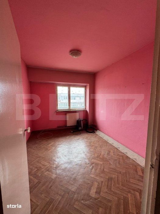 Apartament 3 camere, 64 mp, renovabil, zona Centrala!