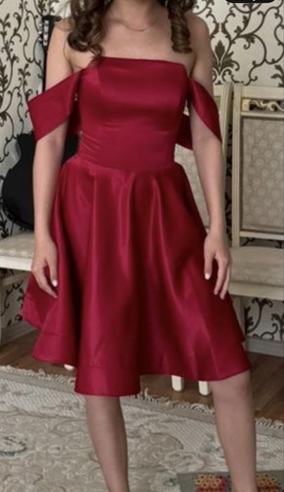 Продам платье шикарное