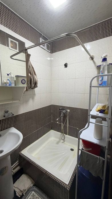 Srochno kvartira sotiladi 3 xona Ipoteka xam boladi