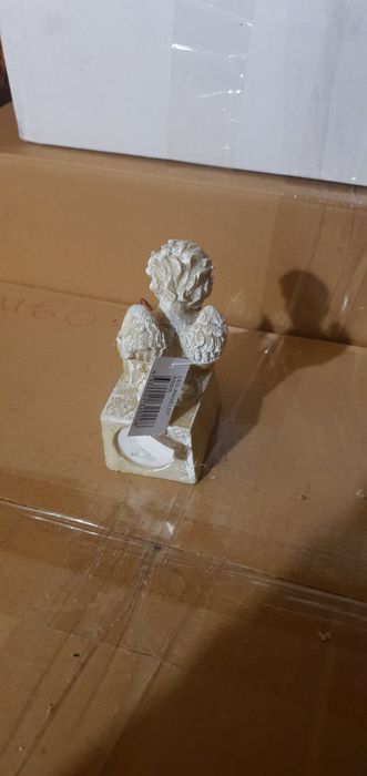 Светеща фигура от Холандия материял полеризин или нещо такова