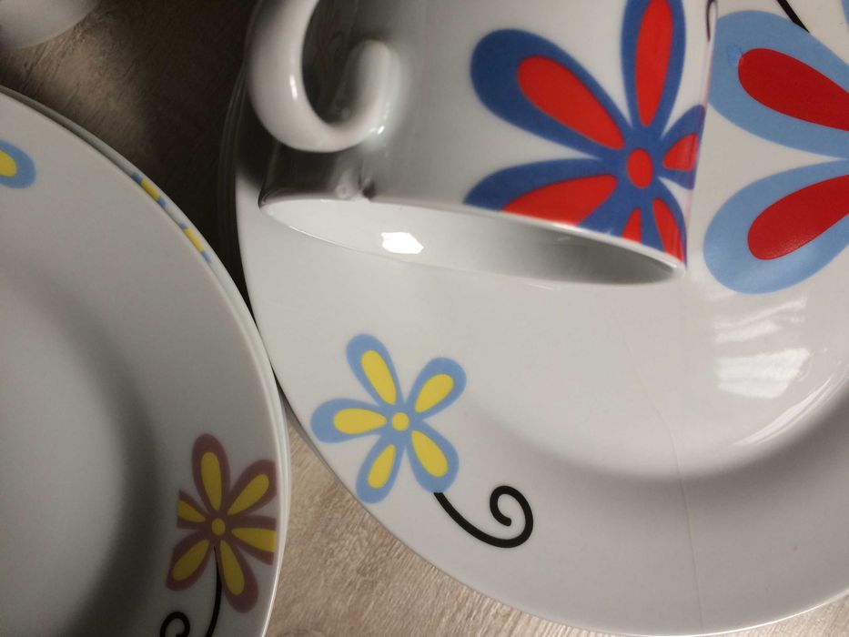 Сервиз за хранене 30 части.