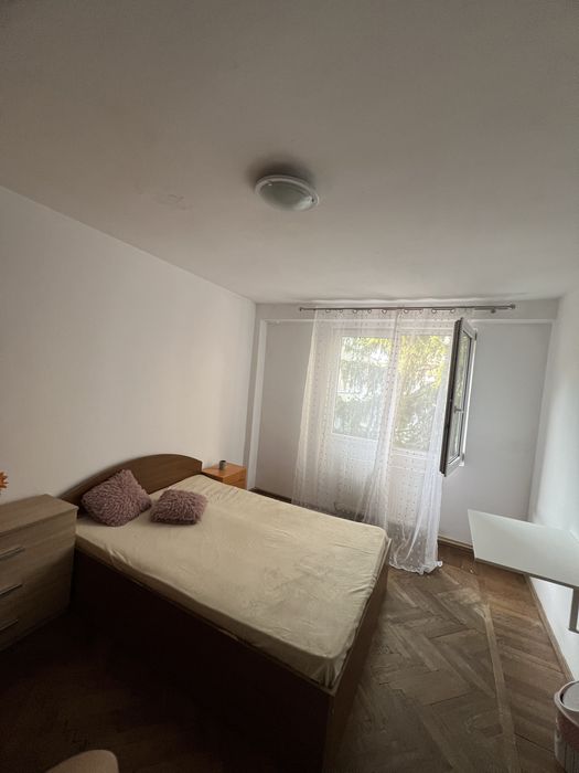 Caut colegă de apartament – Brașov, zona Griviței (aproape de centru)