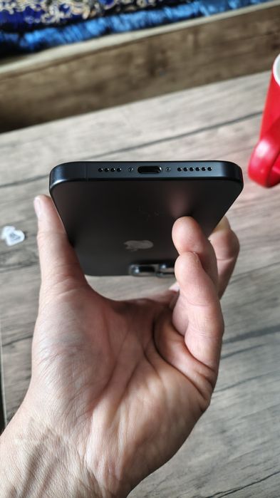 IPHONE 15 PRO MAX 256gb в идеальном состоянии