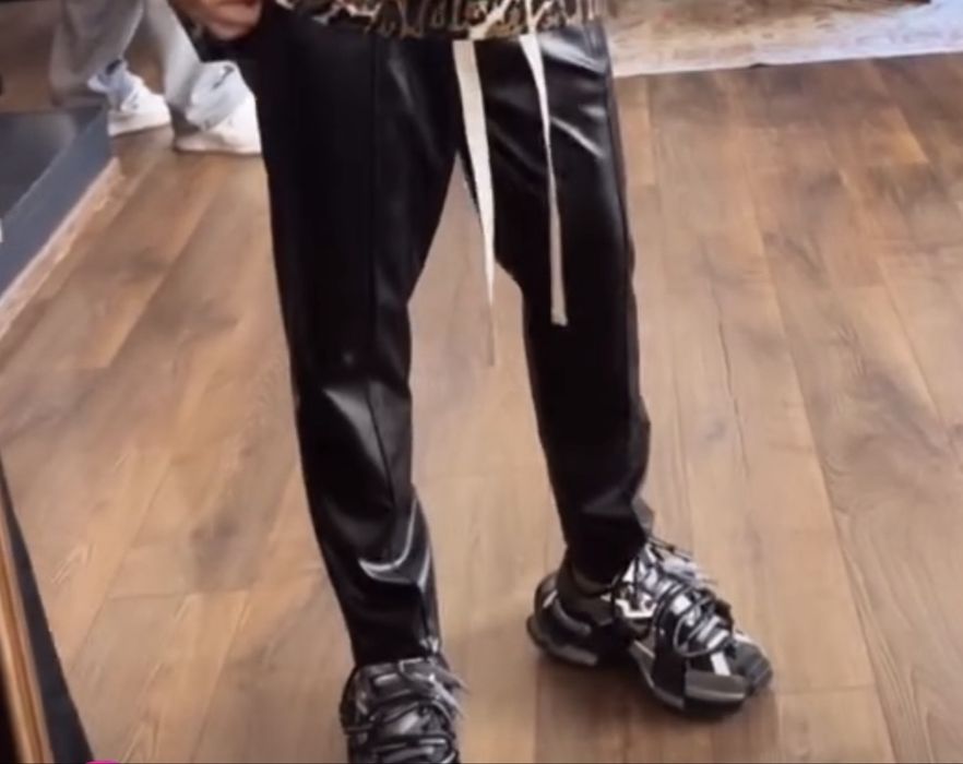 Pantaloni Piele cu sireturi lungi! Calitate TOP!