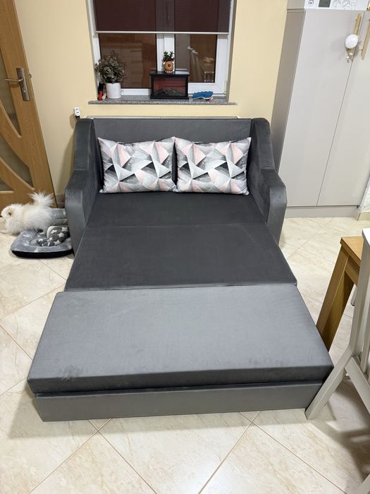 Canapea extensibila 2 persoane