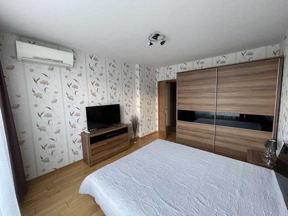 Продава се Тристаен апартамент в София, Витоша - 140 кв.м за 846 €/кв.м - Снимка #10