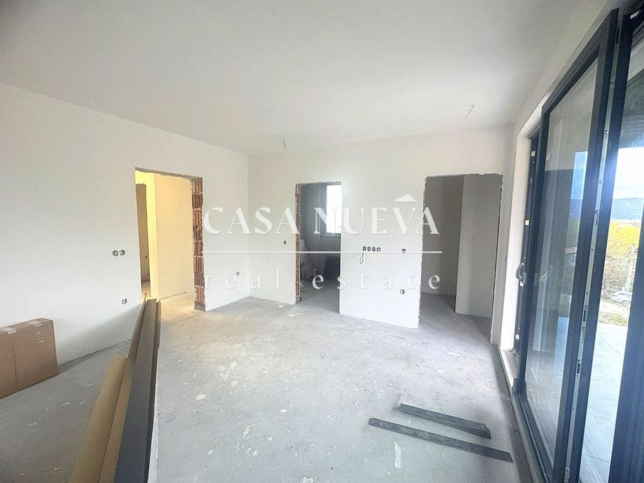 Продава се Къща в с. Рударци, Област Перник - 265 кв.м за 1695 €/кв.м - Снимка #10