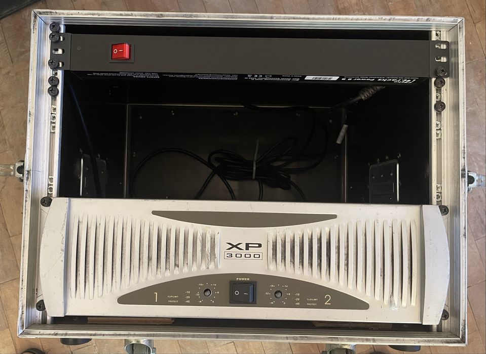 Pachet Thon Rack 8U + Amplificator Phonic XP3000+The T.Racks Power 8S