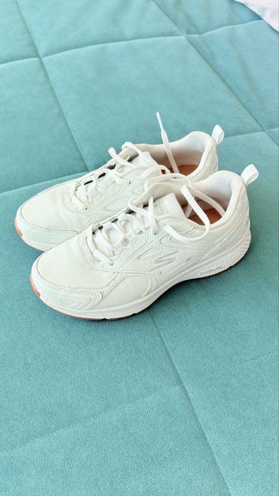 Кроссовки Skechers