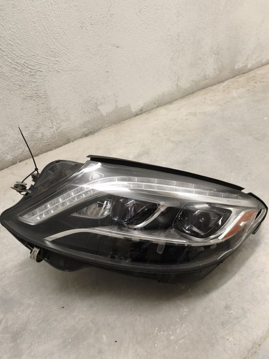 Фар за Mercedes w222
