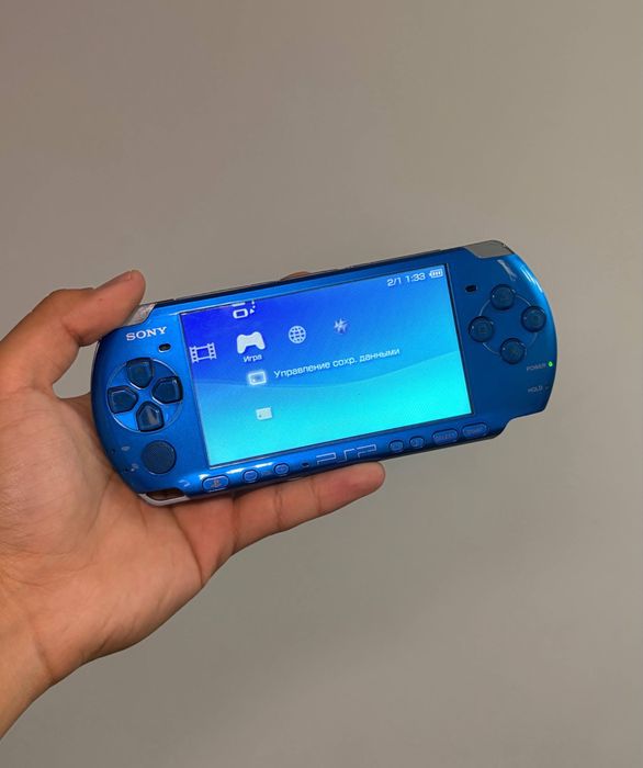 PlayStation Portable 3000 Blue