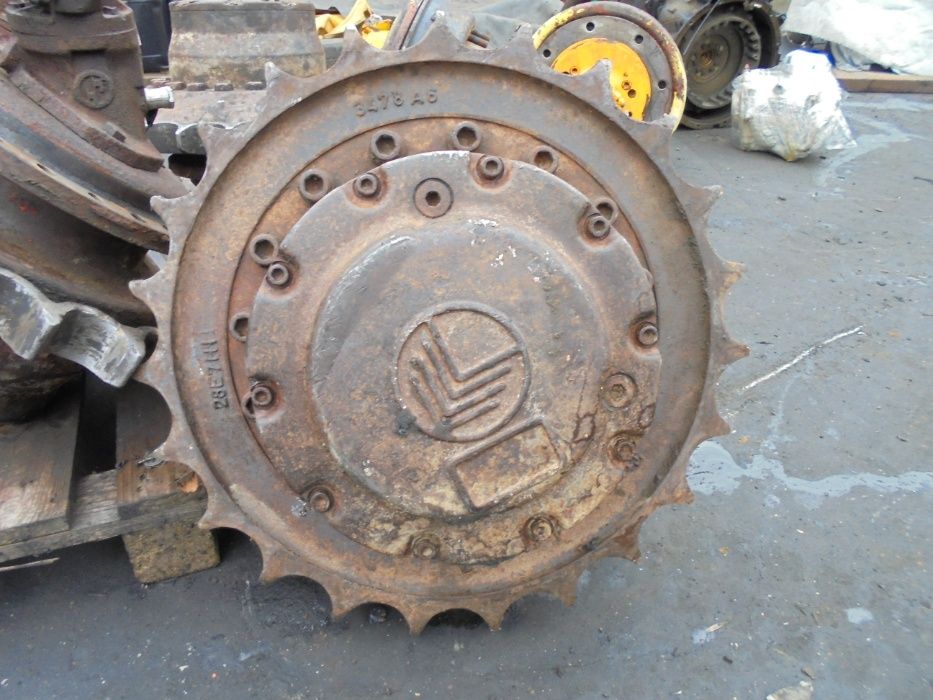 Transmisie de excavator JCB