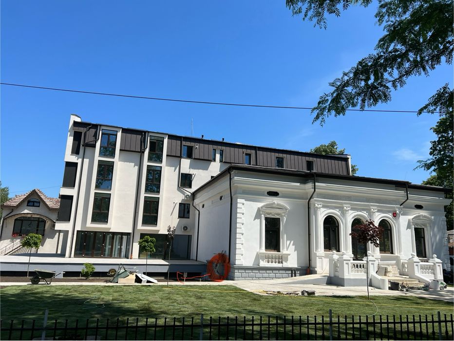 Inchiriez apartament 2 camere Bulevard