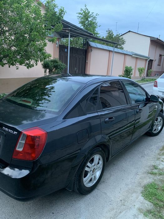 lasetti 2010 1.8 sotiladi holati yaxshi