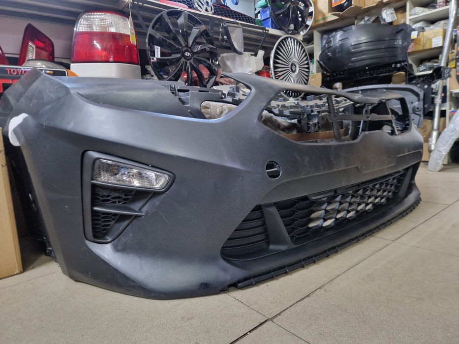 KIA CEED бампер в сборе кия сиид новый