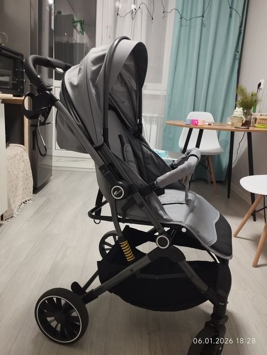 Продам коляску-чемодан