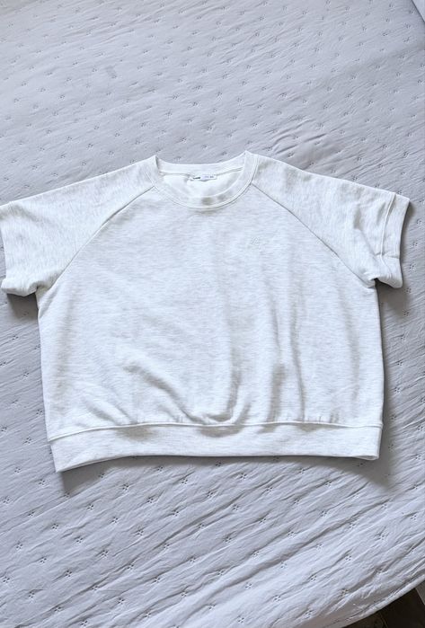 Продам женские вещи