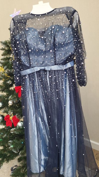 Продам  нарядные платья для девочек