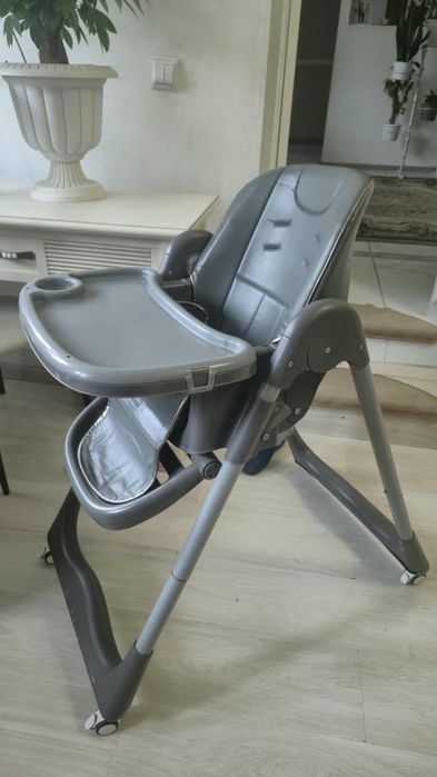 Продаю детский стол