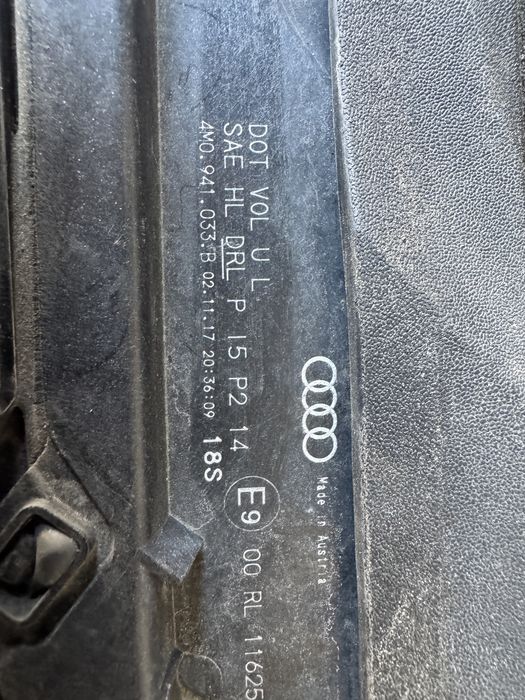 Audi Q7 4M LED фарове 4M0941034B 4M0941033B